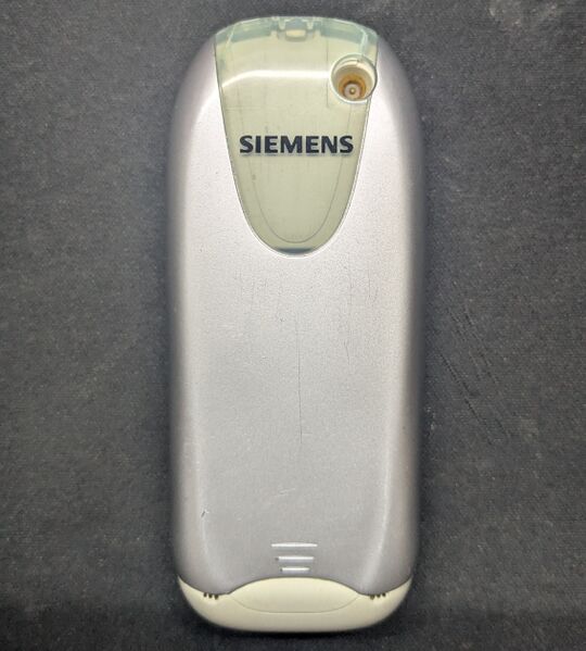 Файл:Siemens C55 back.jpg